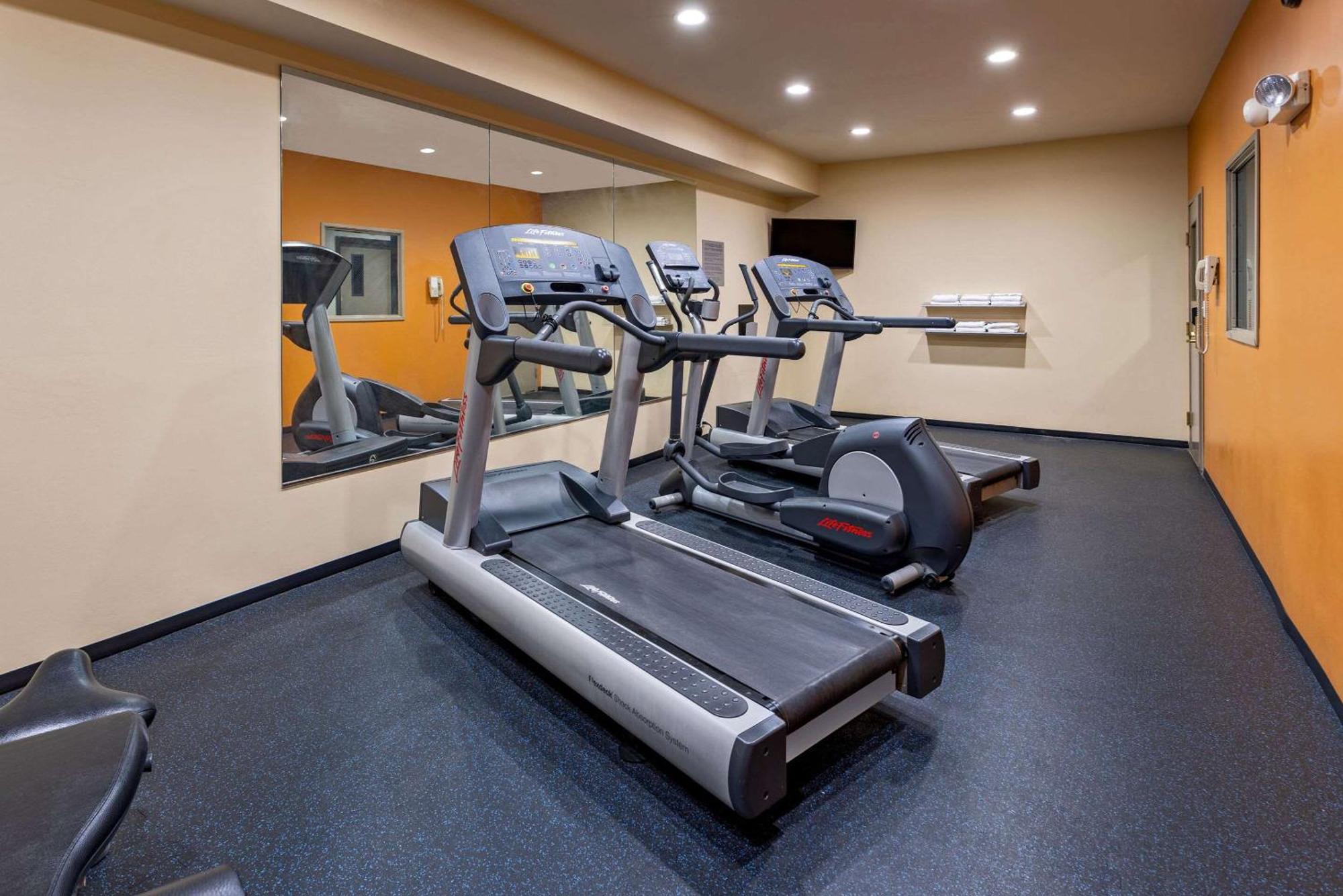 Country Inn & Suites By Radisson, Salisbury, Md Bagian luar foto