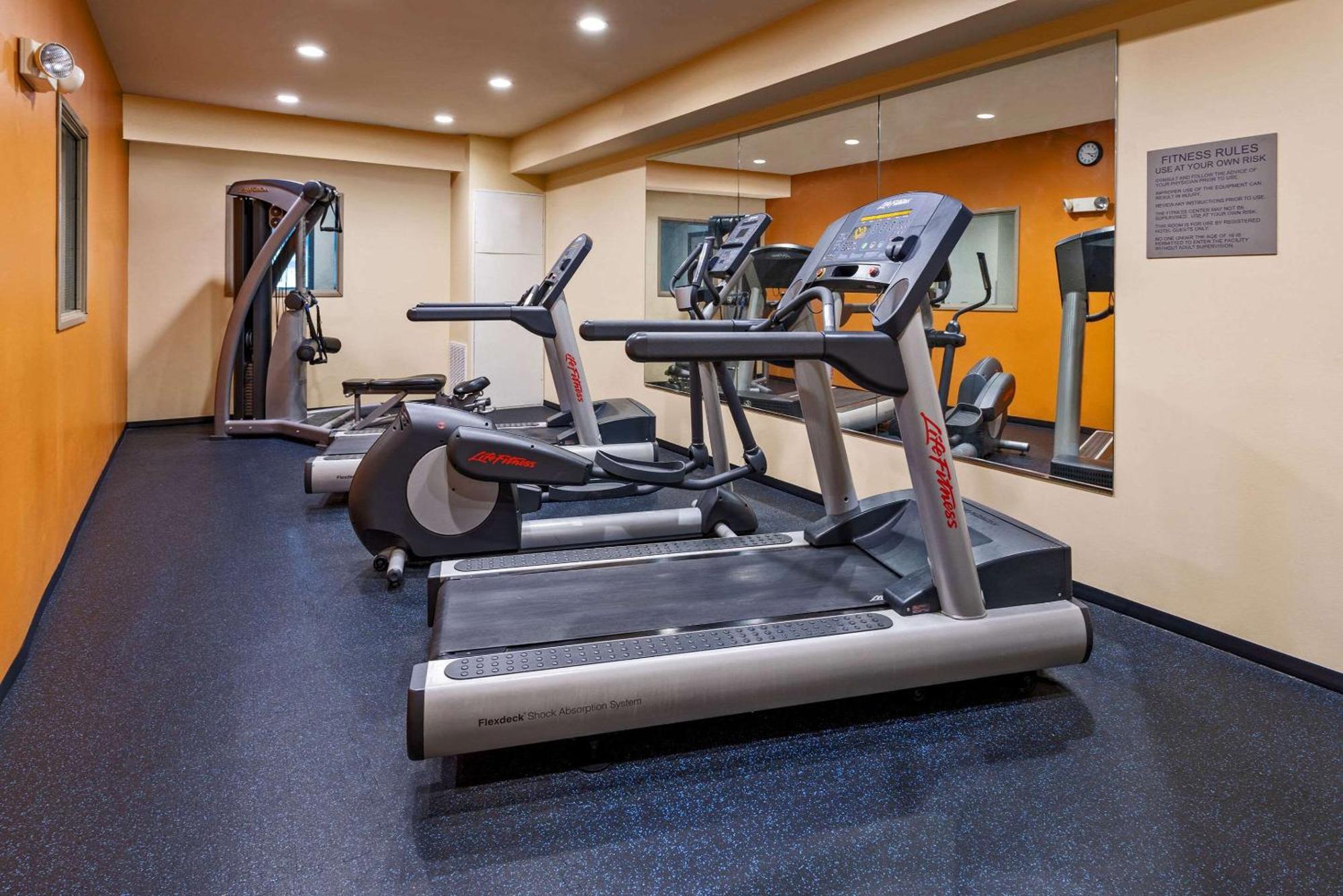 Country Inn & Suites By Radisson, Salisbury, Md Bagian luar foto